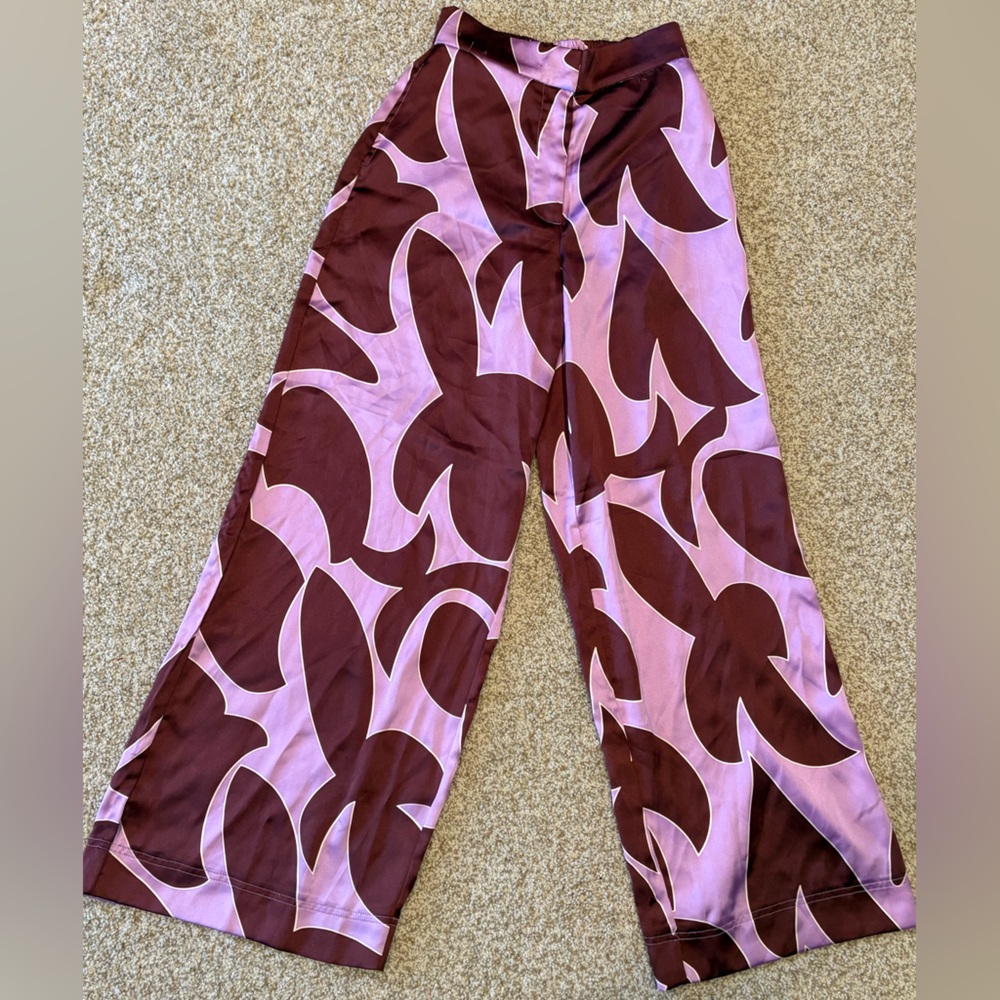 House of Harlow 1960 Pink and Brown Patterned Pants